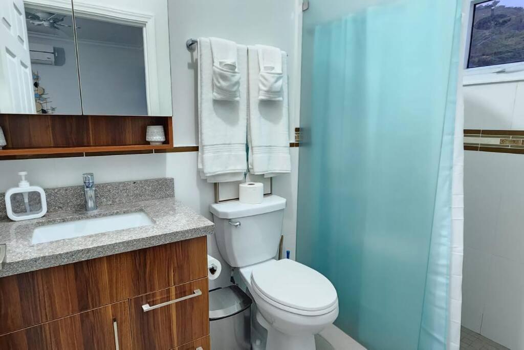 Villa Snooze At Oceanpointe Lucea Esterno foto